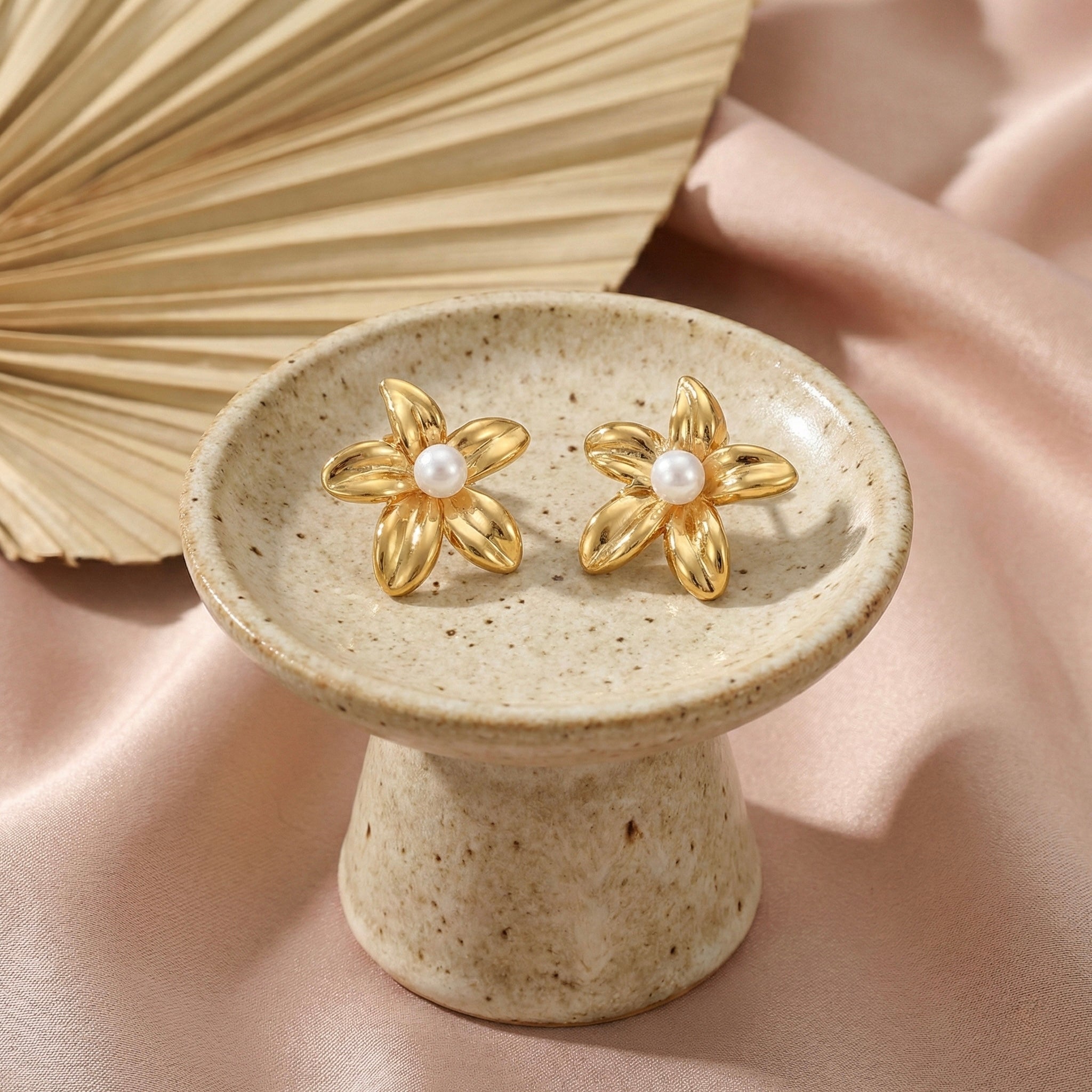 Vintage Floral Pearl Earrings