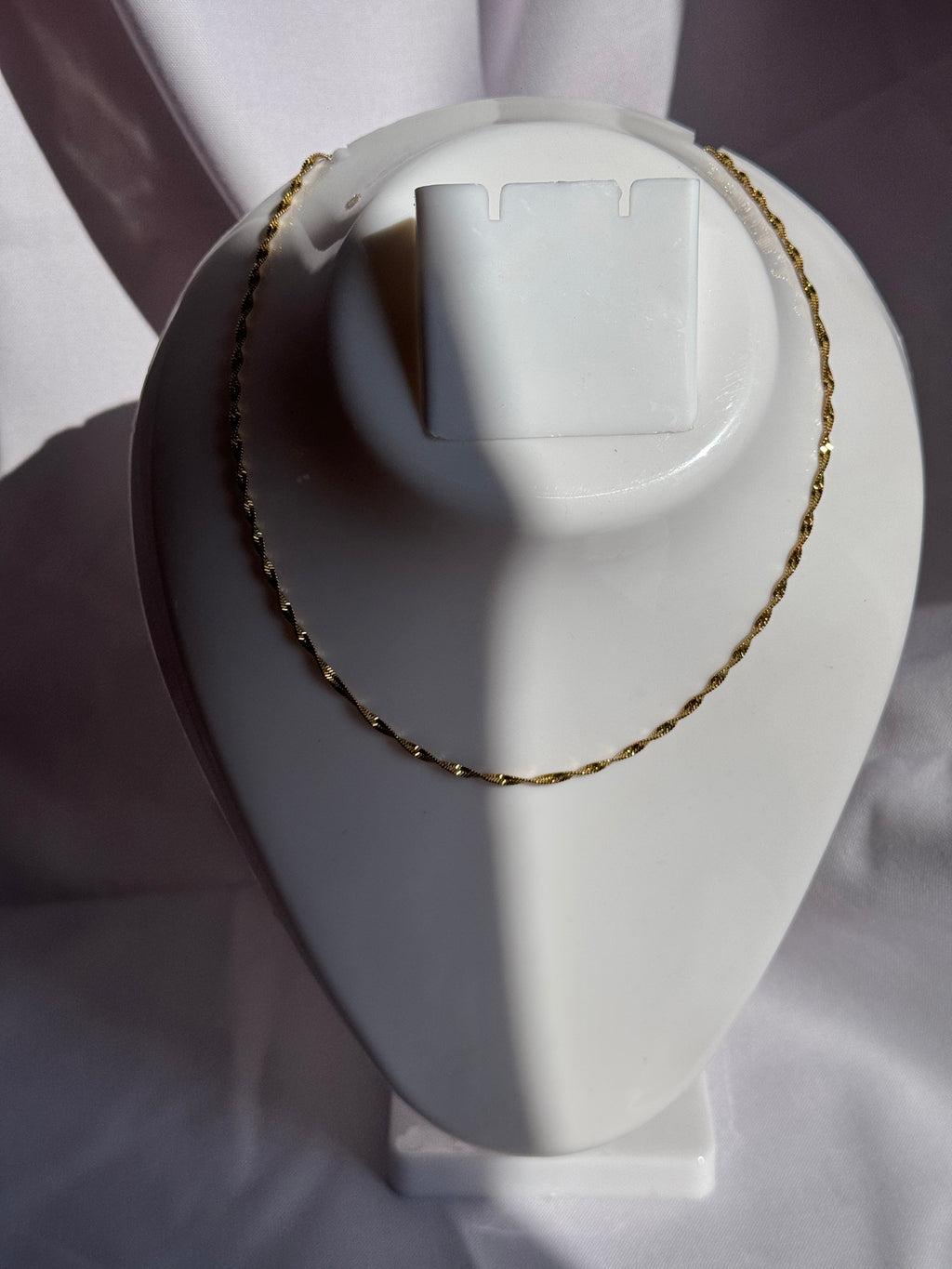 The Vintage Twist Chain